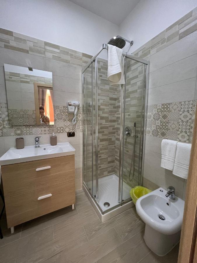 In Piazzetta Bed and Breakfast Napels Buitenkant foto