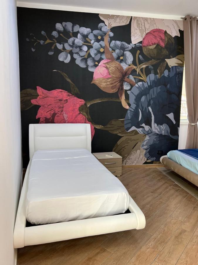 In Piazzetta Bed and Breakfast Napels Buitenkant foto