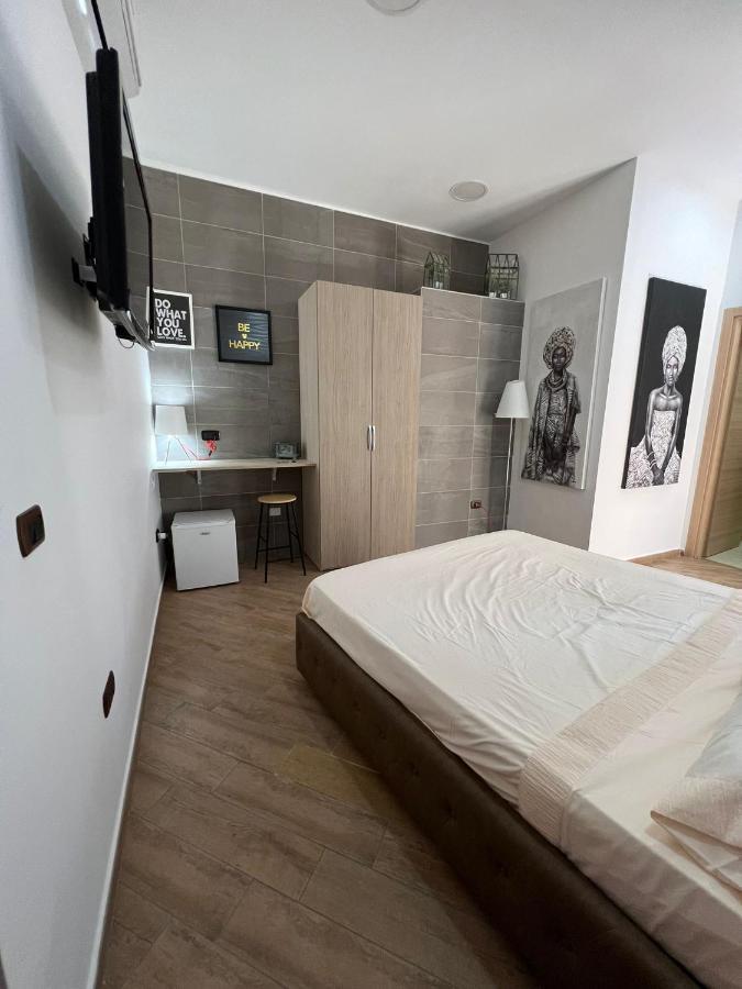 In Piazzetta Bed and Breakfast Napels Buitenkant foto